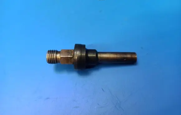 Mercedes-Benz S W126 Fuel injector 0437502010