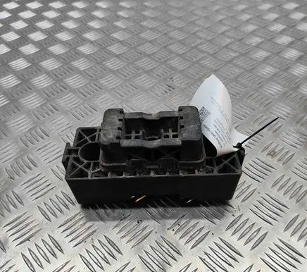 Mercedes-Benz GL X166 Jacking socket point A2046900009 A2046920028