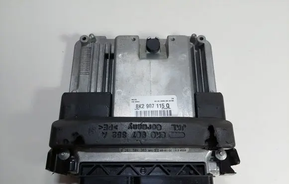 Audi A5 8T 8F Engine control unit/module 8K2907115Q