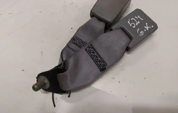 Mazda 3 I Middle seatbelt buckle (rear)