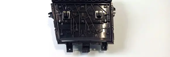 Cup holder front