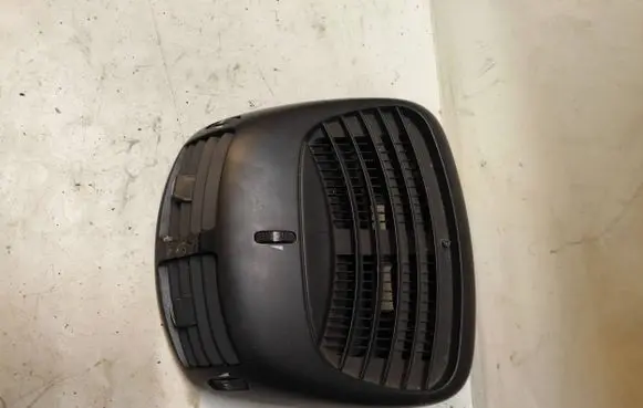 Alfa Romeo 147 Dash center air vent grill 7727727