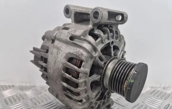 Mercedes-Benz E W212 Generator/alternator A0009063000