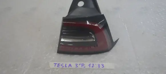 Tesla Model 3 Rear/tail lights 107740096B