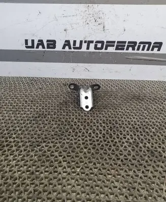 KIA Ceed Rear door lower hinge