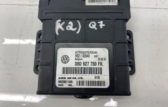 Audi Q7 4L Gearbox control unit/module 09D927750FK