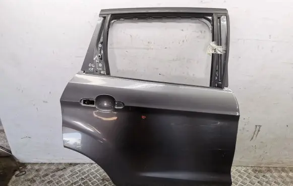 Ford Kuga II Rear door