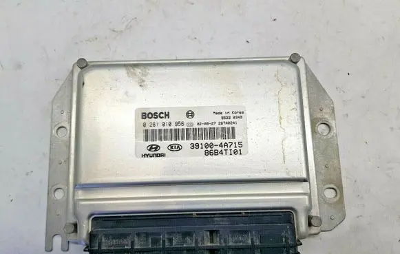 KIA Sorento Engine control unit/module ECU 0281010956 nr1638