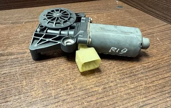Front door window regulator motor