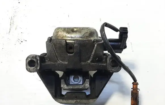 Audi A6 S6 C7 4G Engine mount bracket