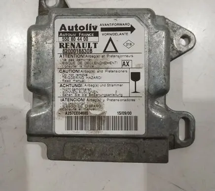 Renault Laguna I Airbag control unit/module 550804400 8200018830B