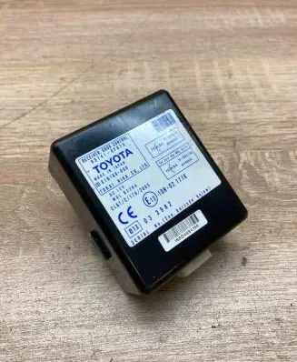 Toyota Corolla Verso AR10 Door control unit/module 897410F010