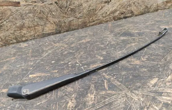 Porsche 928 Front wiper blade arm