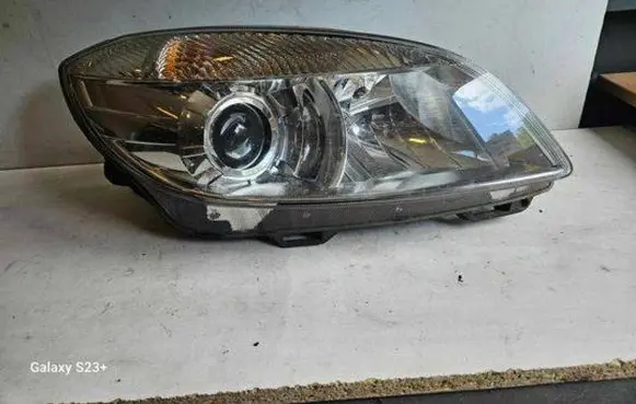 Skoda Fabia Mk2 (5J) Headlight/headlamp 5J1941016D