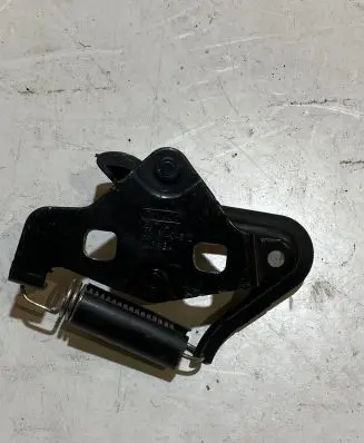 Ford Mustang VI Loading door lock loop/hook striker 54404B12