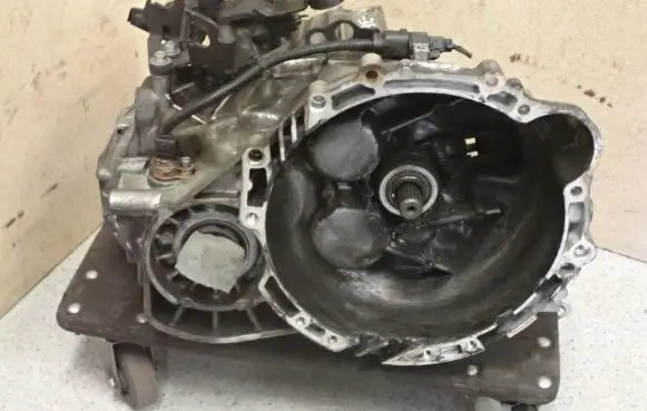 Hyundai Tucson JM Manual 5 speed gearbox