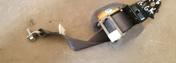 Mazda 6 Rear seatbelt