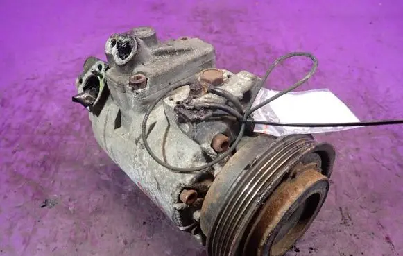 Volkswagen PASSAT B5.5 Air conditioning (A/C) compressor (pump) 