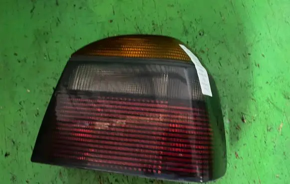 Volkswagen Golf III Rear/tail lights