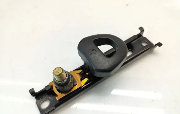 Alfa Romeo 147 Seat belt adjustment rail 