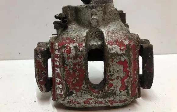 BMW 5 E39 Front brake caliper