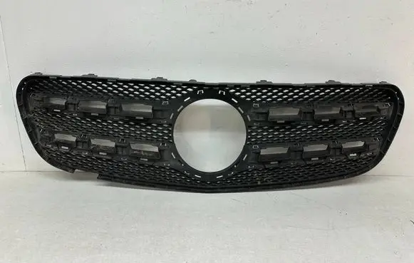 Mercedes-Benz GLA W156 Front grill A1568880300