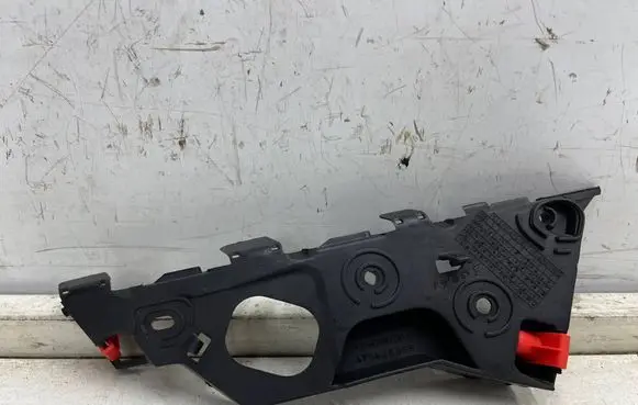 Opel Corsa D Front bumper mounting bracket 13179960