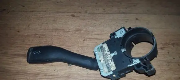 Audi A3 S3 8L Indicator stalk 8l0953513g
