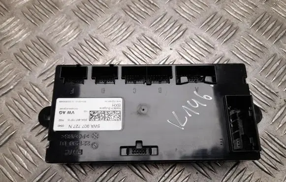 Volkswagen Golf VIII Climate control unit 5WA907727N