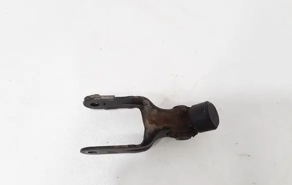 Ford Mondeo Mk III Engine mounting bracket