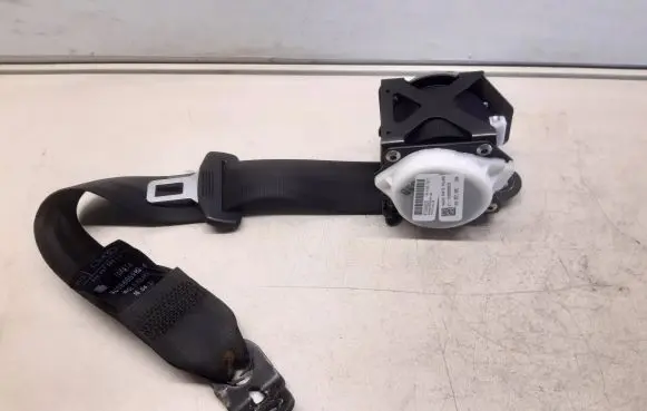 Audi A1 Rear seatbelt 8X0857805 160413 306866599G48