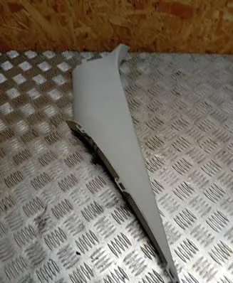 (D)pillar trim (top)