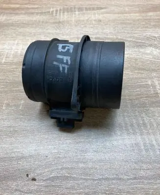 Skoda Octavia Mk2 (1Z) Mass air flow meter 03L906461A 0281002956 BFF