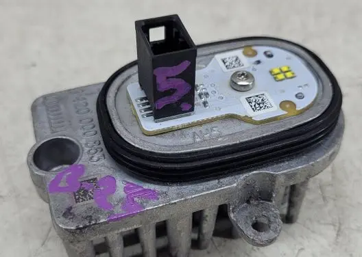Volkswagen Tiguan LED ballast control module 1420000863