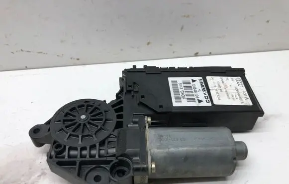 Audi A4 S4 B6 8E 8H Rear door window regulator motor 8E0959801A 105998106 8062003