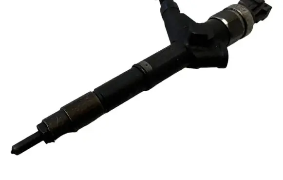 Nissan Primera Fuel injector AW420AW4 06F05681