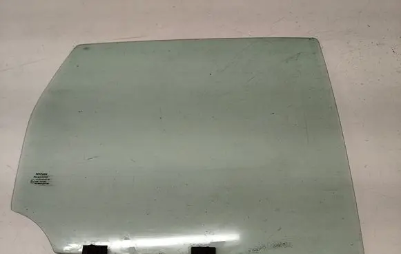 Rear door window glass