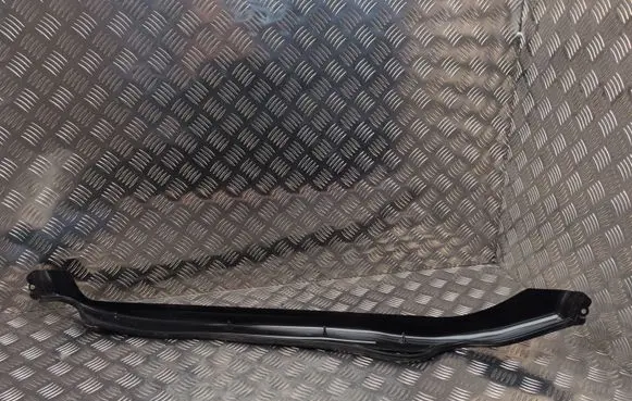Skoda Octavia Mk4 Wiper trim 5H0806239 5E3806239