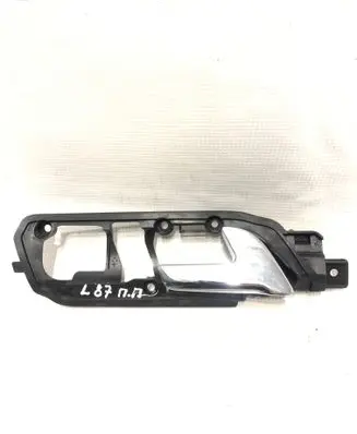 Volkswagen Polo IV 9N3 Front door interior handle