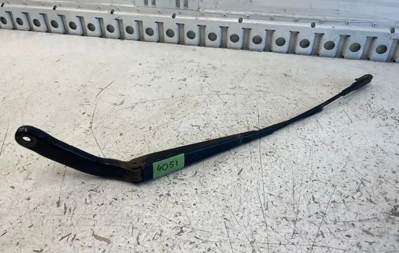 Mercedes-Benz Sprinter W906 Front wiper blade arm A0018205844