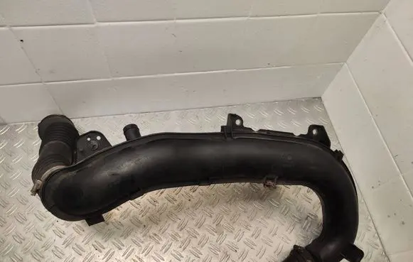 Ford Mondeo MK IV Intercooler hose/pipe AV619C623B
