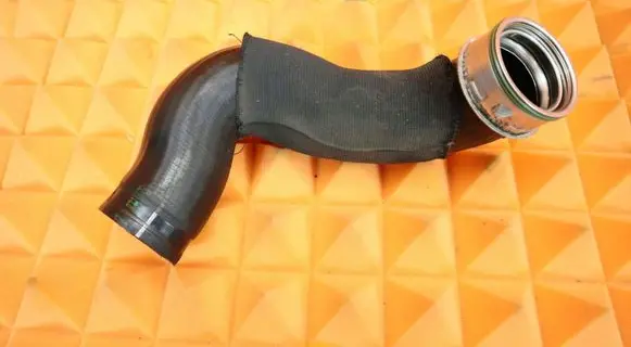 Mercedes-Benz B W245 Intercooler hose/pipe 1695280482