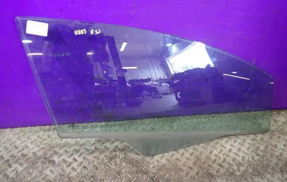 Citroen C4 I Picasso Front door window glass four-door