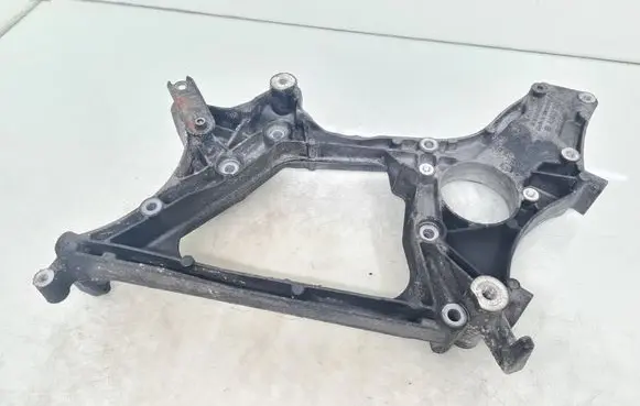 Mercedes-Benz C W204 Generator/alternator bracket A6512011909
