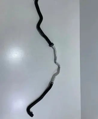 Mercedes-Benz GLS X166 Engine coolant pipe/hose A1668300785