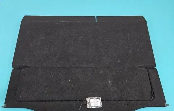 Trunk/boot floor carpet liner