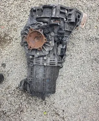 Audi A4 S4 B6 8E 8H Manual 5 speed gearbox 012301103AE