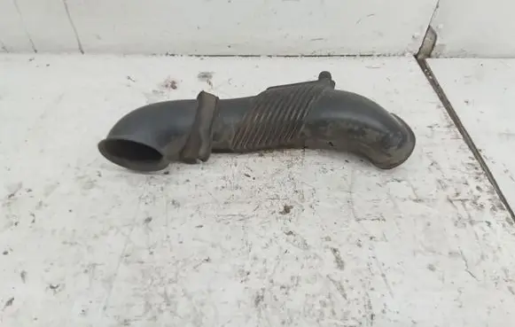 Audi Q7 4L Air intake duct part 7L6129609E