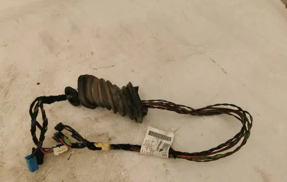 Mercedes-Benz B W246 W242 Rear door wiring loom A2468201115