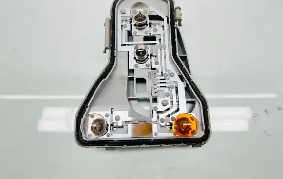 Volkswagen Cross Polo Tail light bulb cover holder 606945258f
